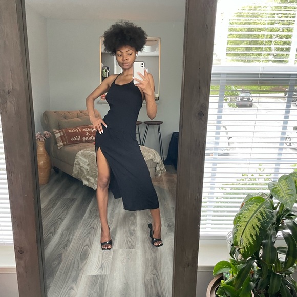 Black Sleeveless Backless Side Split Maxi Dress - Picture 5 of 16